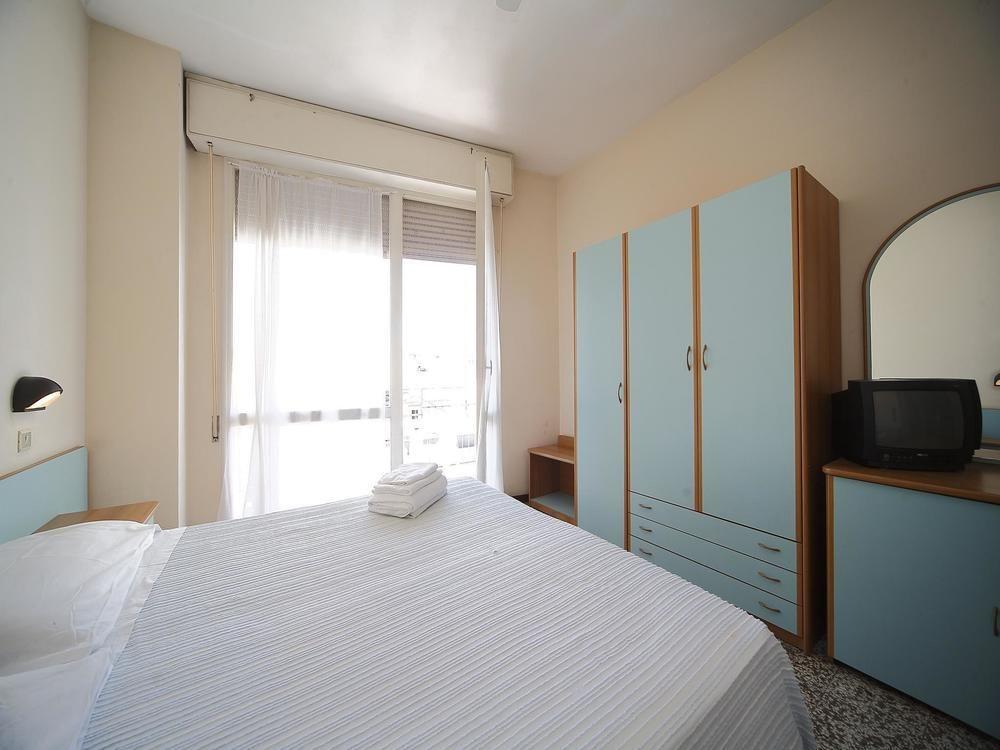 Hotel Telstar Rimini Exterior photo