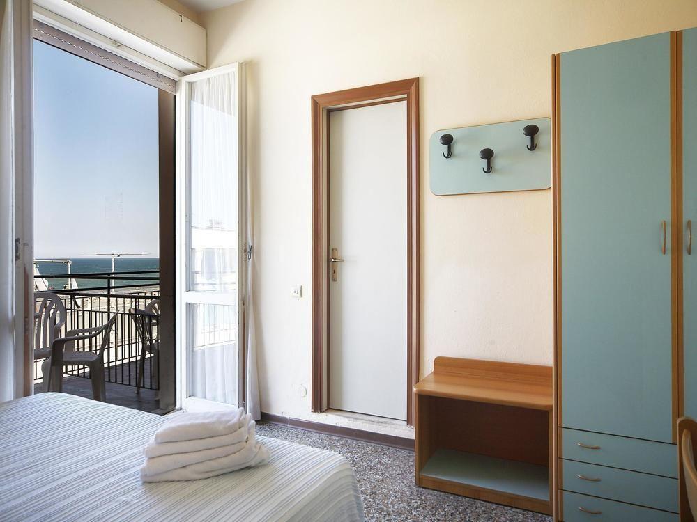 Hotel Telstar Rimini Exterior photo