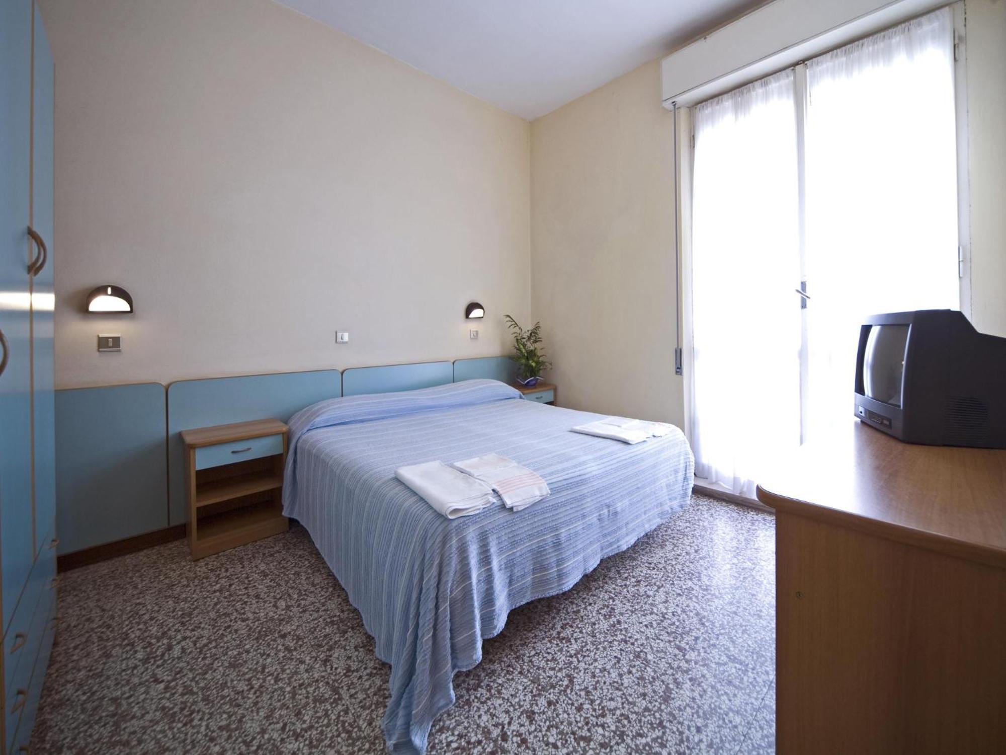 Hotel Telstar Rimini Exterior photo